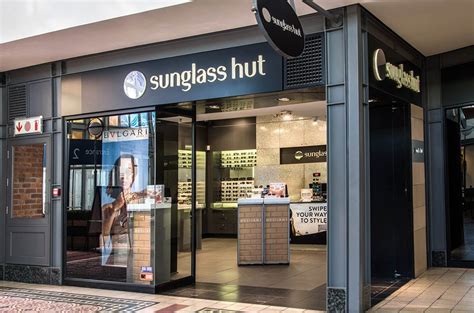 Sunglass Hut Locations in Campbelltown, nsw .